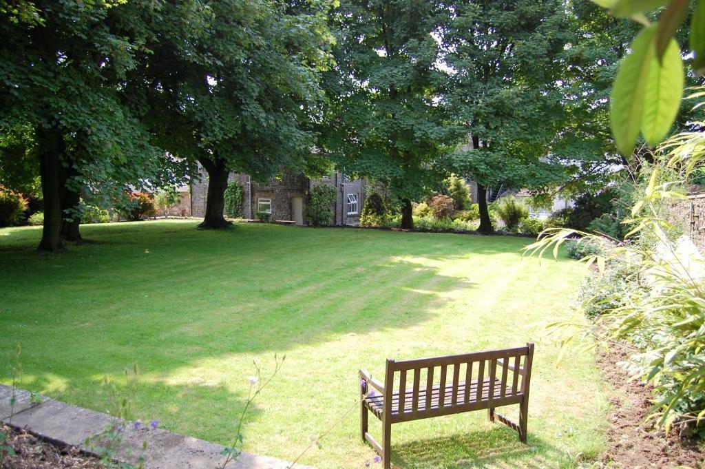 Newton House Hotel Alstonfield Bagian luar foto